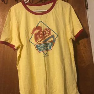 Riverdale Pop’s Chock'Lit Shoppe T-shirt Size Large